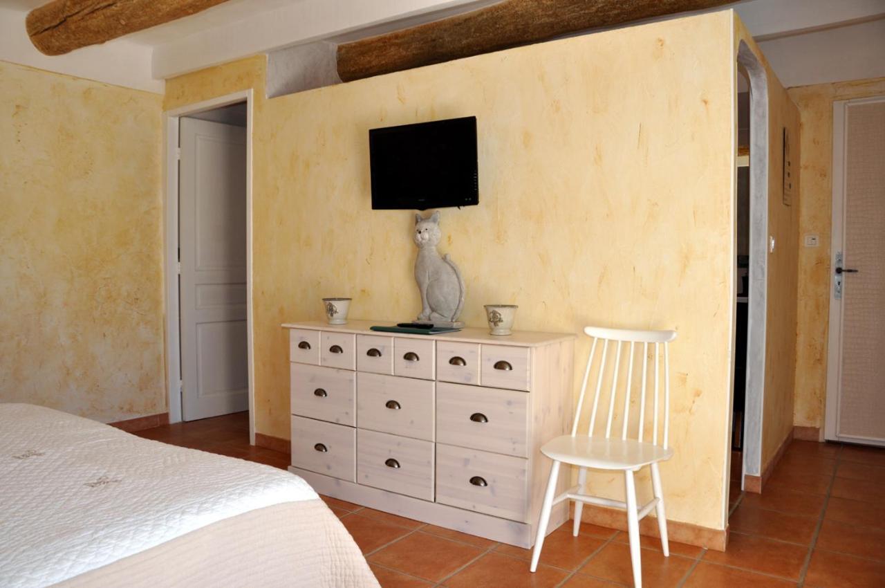 Le Mas Du Chat Bed & Breakfast กาวายง ภายนอก รูปภาพ